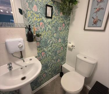 Runnymede Apartamento | Thorpe Park Studio - Detached Stay & Free Gated Parking