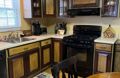 Harmony Casa | Thoughtfully decorated 3 bedroom Home in Historic Harmony