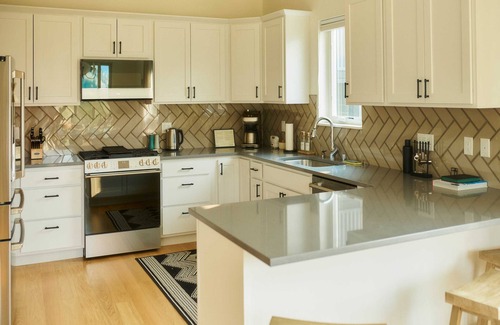 Big Sky Casa | Thoughtfully Designed Mountain Home with No Fees