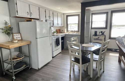 Cape Vincent Cabaña | Thousand Islands, St. Lawrence River Getaway