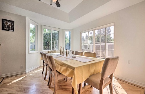 Thousand Oaks Casa | Thousand Oaks Retreat with Stunning Backyard!