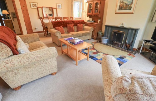 Chapel Stile Casa | Thrang View
