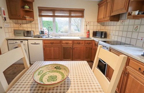 Chapel Stile Casa | THRANG VIEW, pet friendly, with open fire in Langdale