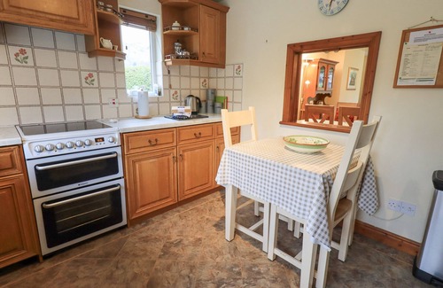Chapel Stile Casa | THRANG VIEW, pet friendly, with open fire in Langdale