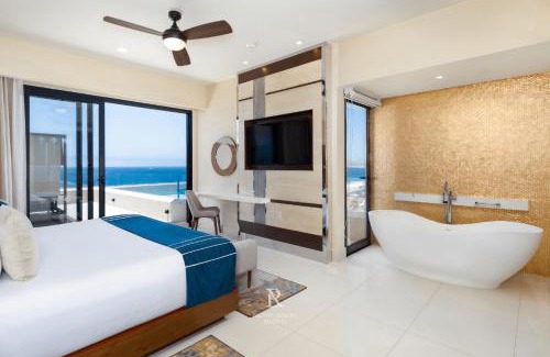 San José del Cabo Complejo | Three BD Penthouse Ocean Front-Villa La Valencia