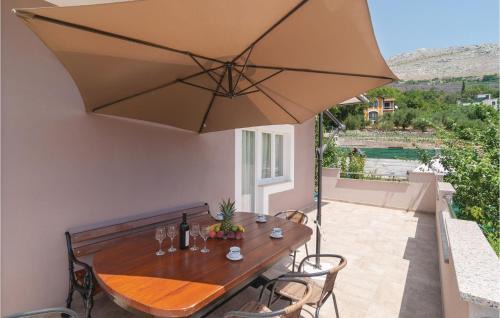 Srinjine Apartamento | Three-Bedroom Apartment In Srinjine
