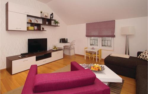 Racisce Apartamento | Three-Bedroom Apartment In Racisce