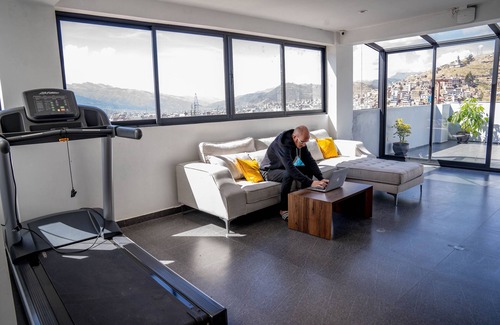 Primavera Apartamento | Three bedroom apartment w/ balcony near the city center in Cusco