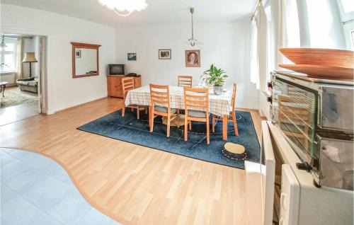 Smoldzino Apartamento | Three-Bedroom Apartment In Smoldzino