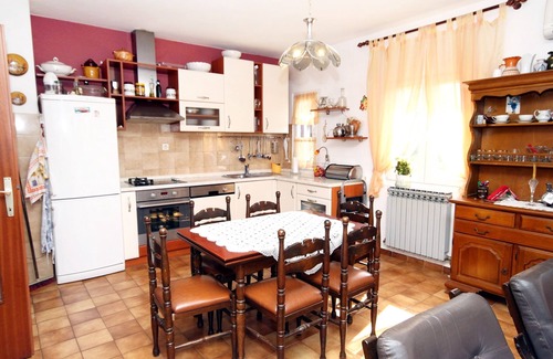 Molat Apartamento | Apartamento de tres habitaciones con terraza y vista al mar Molat (A-6249-a)