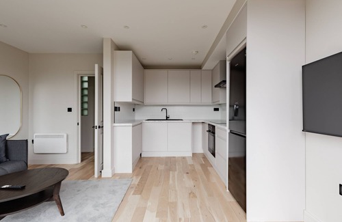 Swiss Cottage Apartamento | Apartamento-Baño con bañera-Balcón