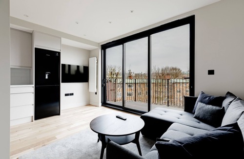 Swiss Cottage Apartamento | Apartamento-Baño con bañera-Balcón