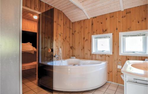 Bjert Casa | Three-Bedroom Holiday Home In Bjert