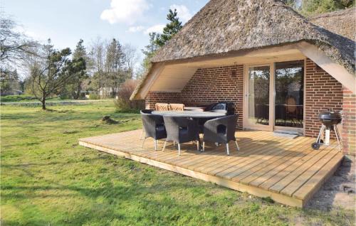 Houstrup Casa | Three-Bedroom Holiday Home In Norre Nebel