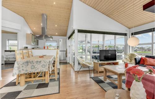 Nordborg Casa | Three-Bedroom Holiday Home Nordborg With A Room Hot Tub 01