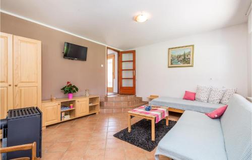 Slunj Casa | Three-Bedroom Holiday Home In Slunj