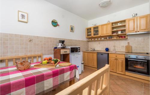 Slunj Casa | Three-Bedroom Holiday Home In Slunj