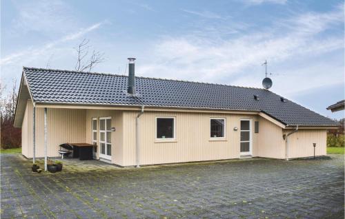 Skaven Strand Casa | Three-Bedroom Holiday Home In Tarm