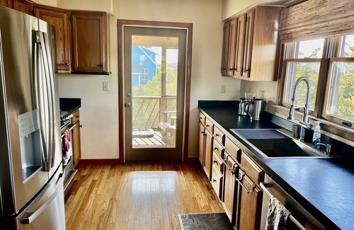 Ocracoke Casa | Three-bedroom house with views, decks, golf cart and home gym!