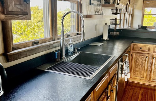 Ocracoke Casa | Three-bedroom house with views, decks, golf cart and home gym!