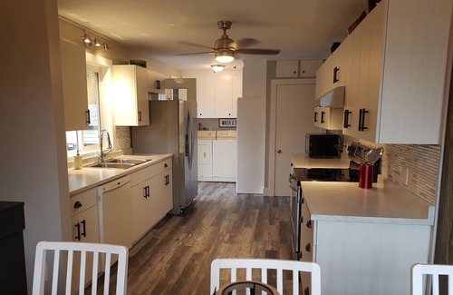 Wasagaming Casa | Three bedroom near Riding Mountain
