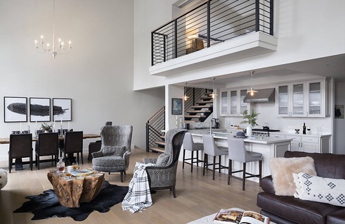 Jackson Villa | Three Bedroom, Open Concept Living