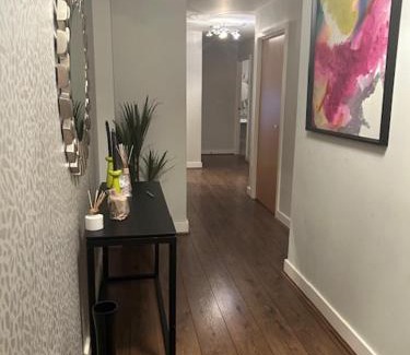 Whittington Apartamento | Three Bedroom Stylish London Apartment