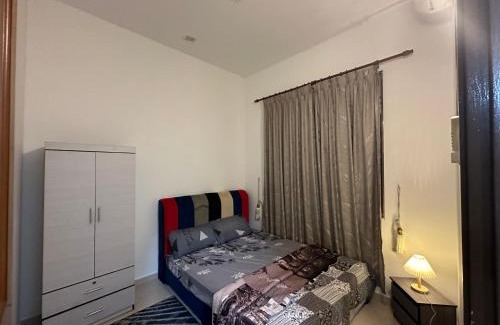 Pasir Gudang Casa | three bedroom tarraced house - RainaHomestay Pasir Gudang