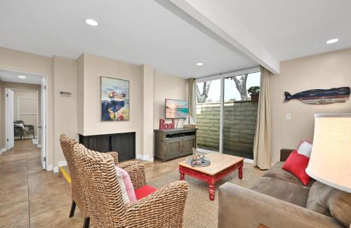 West Newport Casa | Three Bedroom Three Bath Home w Patio 1 block from beach
