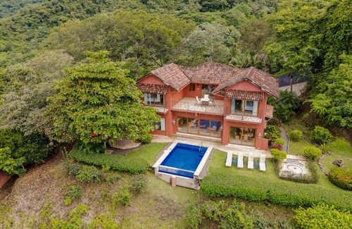 Islita Villa | Three Bedroom Villa - Bouganvilla