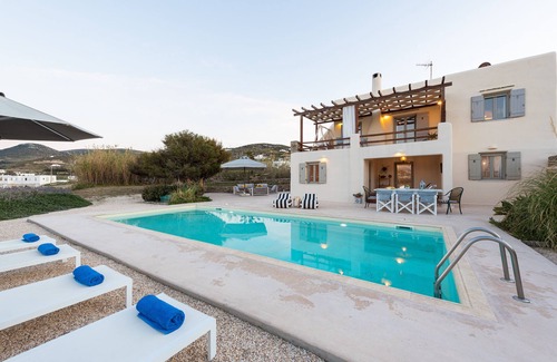 Parasporos Villa | casa tradicional villa Parasporos en el paisaje