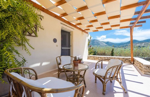 Parasporos Villa | casa tradicional villa Parasporos en el paisaje