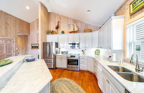 Pawleys Island Casa | Three Daughters: Oceanfront House in Gated Community w/ Pool