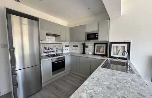 Belvedere Apartamento | Three Double Rooms in Spacious Home