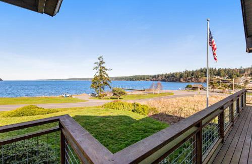 Freeland Casa | Three Eagles On Whidbey