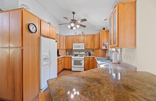 Piedmont Otro | Three generations of ranch families have homesteaded on this 40 acre property