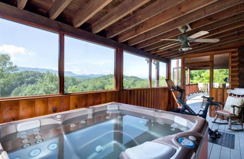 Dandridge Casa | Three Homes- Smoke Rise Lodge and Barn Poppy's Plc