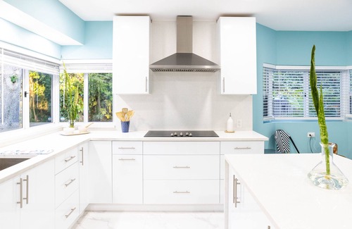 North Miami Villa | Three King Suites Private Get Away
