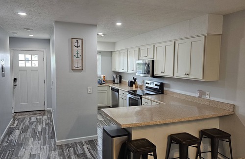 Gulf Vista Casa | 🌞 Three Large Beach Townhomes - Sleeps 24! 🤿 Private Pool⚓3 Free Golf Carts 🌊