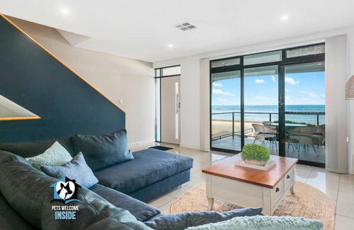 Encounter Bay Casa | Three Level Esplanade Magic with Stunning Views