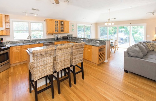 Sandbridge Casa | Three Mermaids- New Listing Walk 2 Beach, Pool, Waterfront
