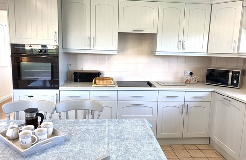 Winkleigh Casa | Three Moors View is a spacious five-bedroom house in rural West Devon