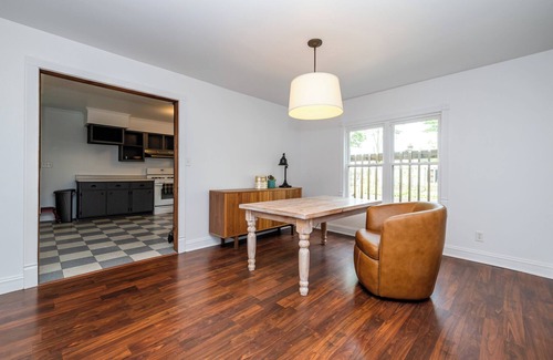 Three Oaks Casa | Three Oaks Home With Three Night Summer Min!