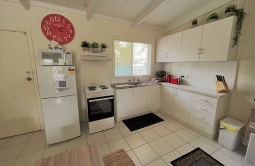 Castletown Apartamento | Three Palms Apartments Unit 2