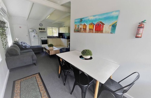 Castletown Apartamento | Three Palms Apartments Unit 1