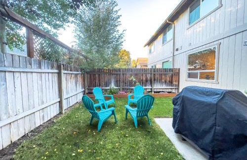 Sisters Casa | Three Peaks Retreat