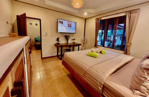 Ko Pha-ngan Casa | Three rare & private front beach villas
