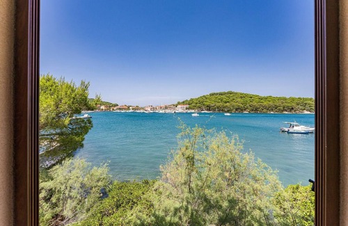 Kukljica Alquiler De Eote | Apartamento de tres habitaciones con vistas