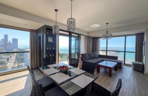 Old Boulevard Apartamento | Three-room apartment in the center of Batumi, 100 meters from the sea, Porta Tower