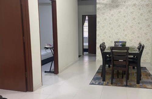 Kuala Terengganu Casa | THREE ROOMS WITH WIFI HOMESTAY D’RAZAK IN KUALA TERENGGANU